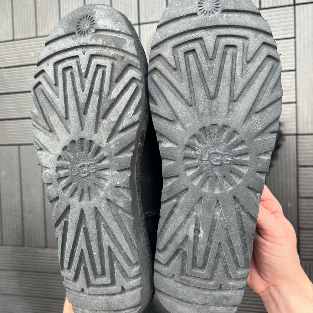 UGG boots - Picture 3 of 5